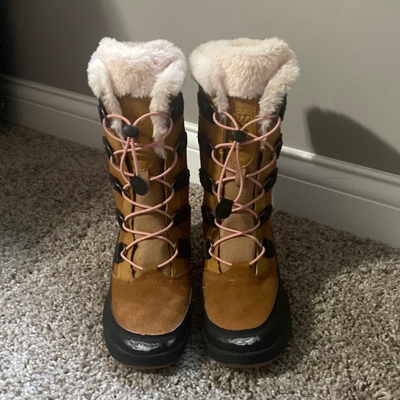 all in motion Other - Girl’s Winter Boots, size 3